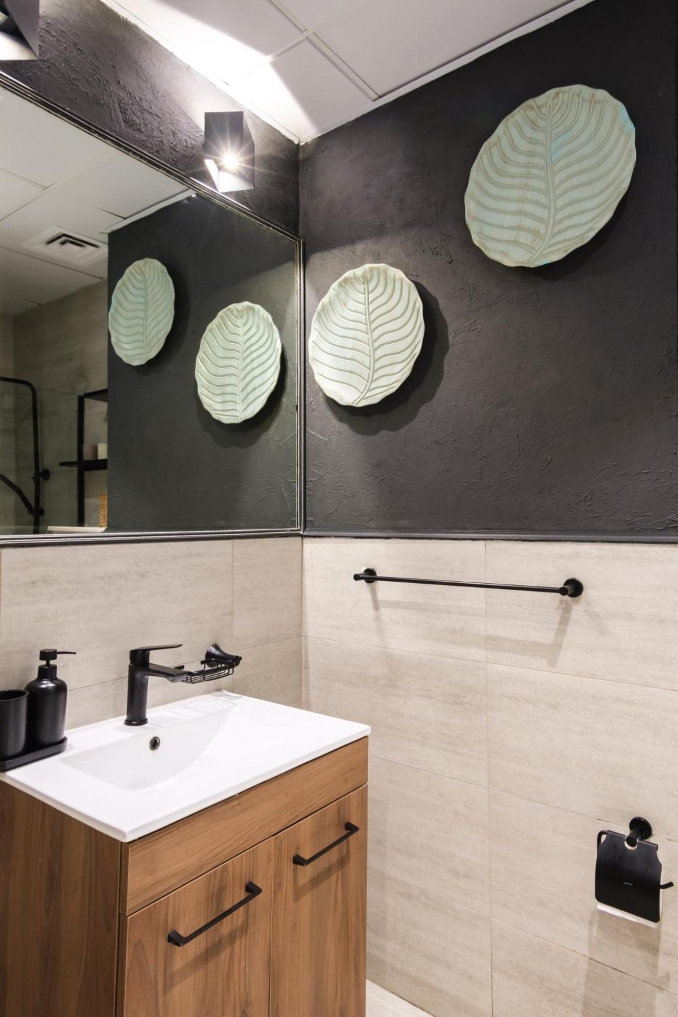 Industrial Chic Retreat Apartment Al Qurayyah ภายนอก รูปภาพ